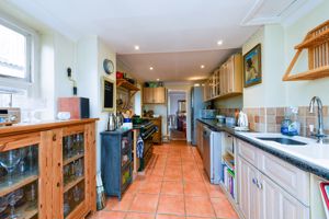 Kitchen- click for photo gallery